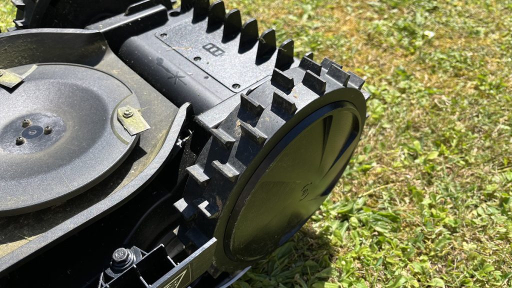 Ecovacs GOAT O800 RTK 51