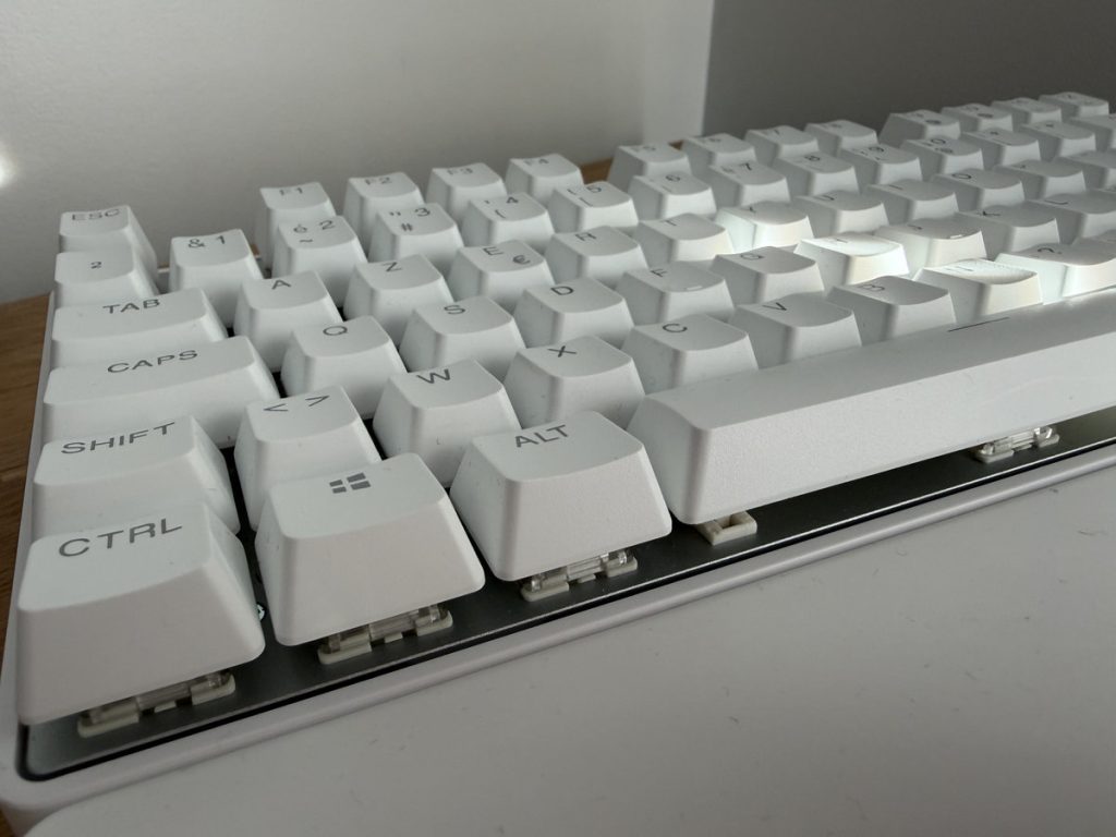SteelSeries Apex Pro TKL Gen3 2