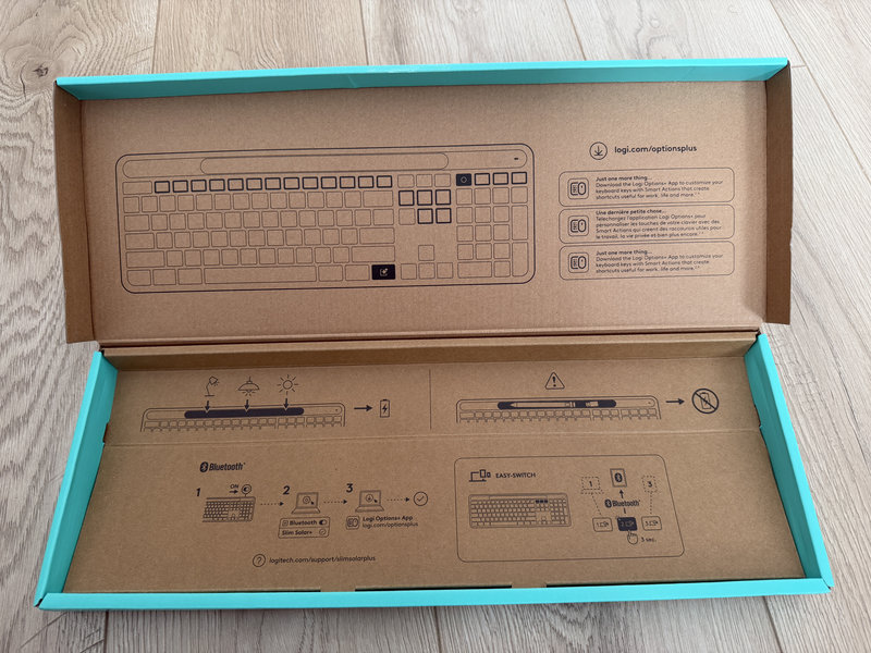 Logitech Signature Slim Solar K980 9 Logitech Signature Slim Solar K980 9