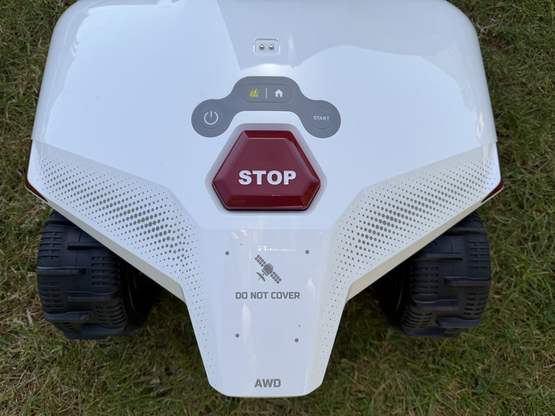 Mammotion Luba 3 AWD 18