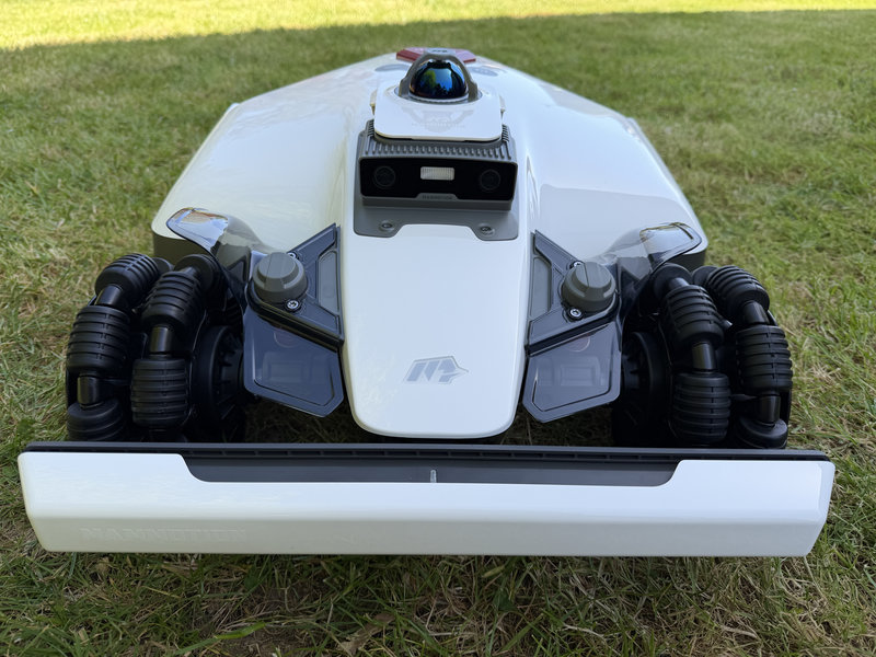 Mammotion Luba 3 AWD 7