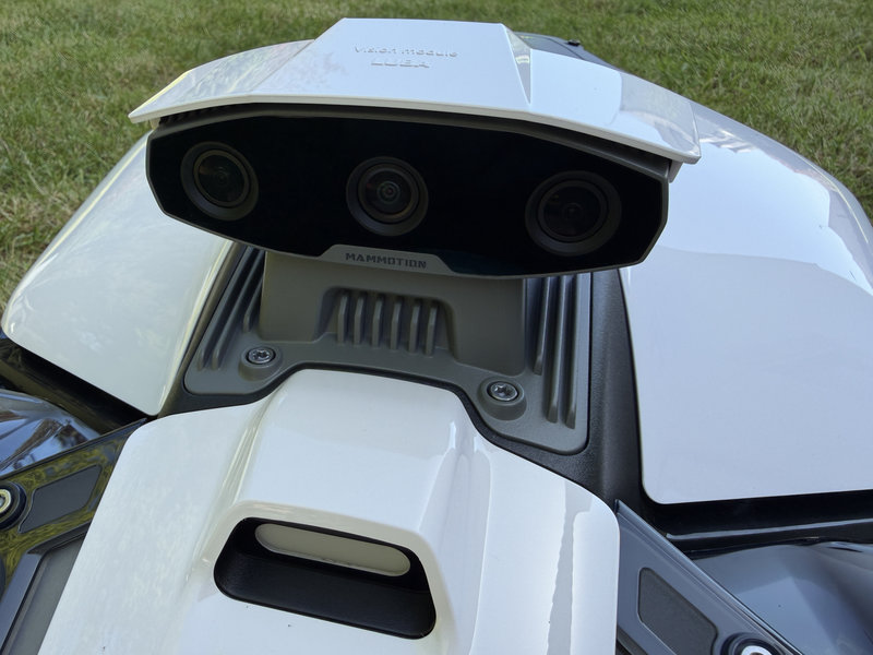 Mammotion LUBA Mini 2 AWD 6