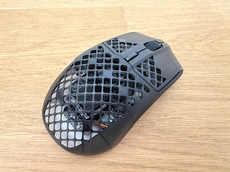 SteelSeries Aerox 3 Wireless Gen 2 3