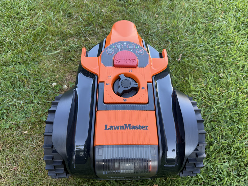 LawnMaster OcuMow DM16 300 15
