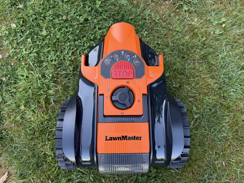 LawnMaster OcuMow DM16 300 8