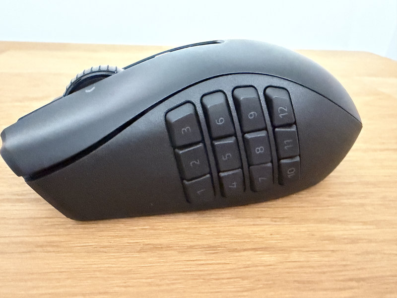 Razer Naga V2 Pro 6