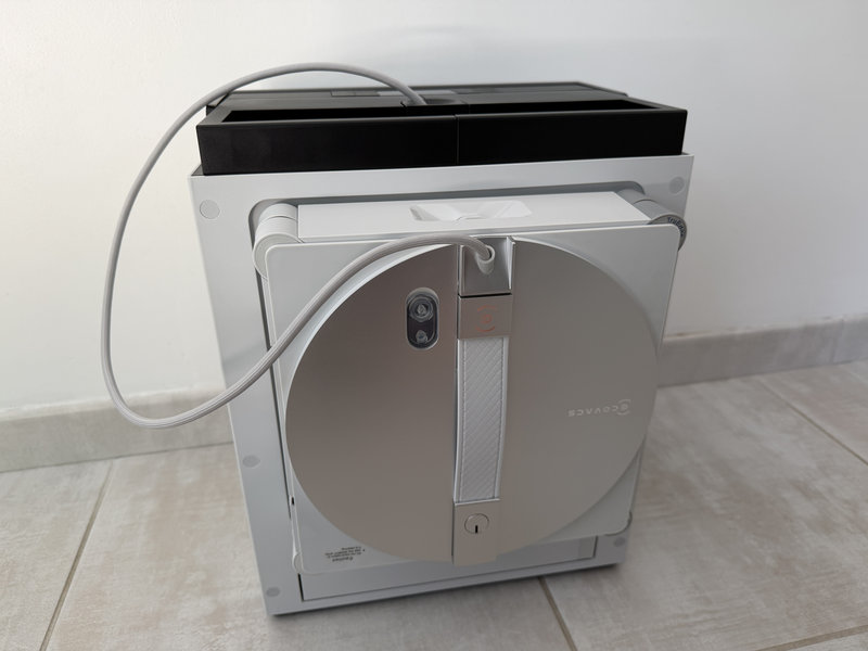 Ecovacs Windbot W3 Omni 8 Ecovacs Windbot W3 Omni 8