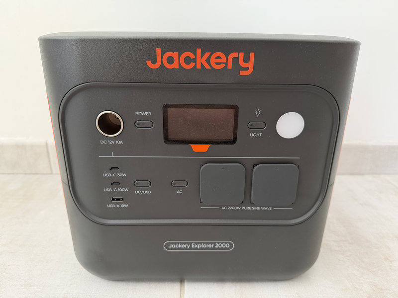Jackery Explorer 2000 V2 3 Jackery Explorer 2000 V2 3
