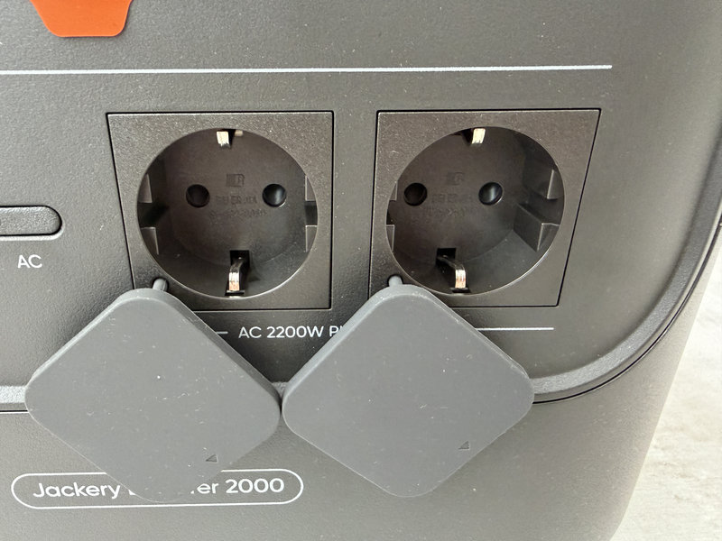 Jackery Explorer 2000 V2 6 Jackery Explorer 2000 V2 6