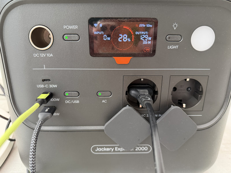 Jackery Explorer 2000 V2 8 Jackery Explorer 2000 V2 8