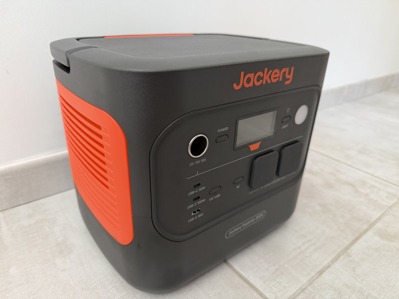 Jackery Explorer 2000 V2 9 Jackery Explorer 2000 V2 9